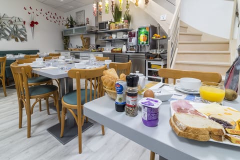 Daily buffet breakfast (EUR 11.50 per person)