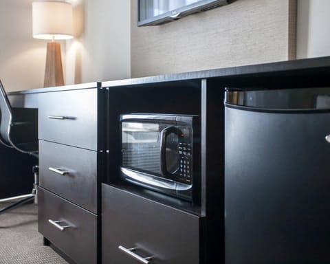 Standard Room, 2 Queen Beds, Non Smoking | 1 bedroom, premium bedding, down comforters, desk