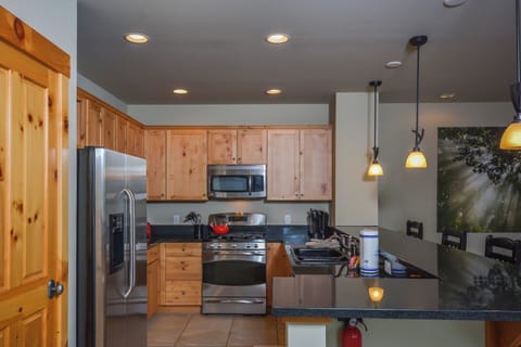 Studio (4 Bedrooms) | Property amenity