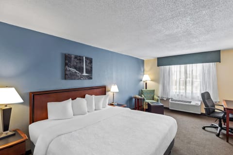 In-room safe, desk, iron/ironing board, free cribs/infant beds