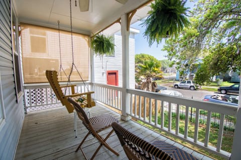House (3 Bedrooms) | Property amenity