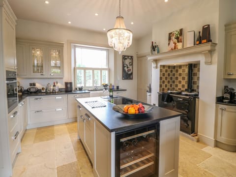 Cottage | Interior