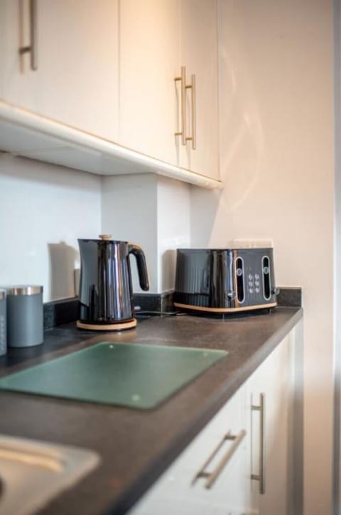 Apartment, Private Bathroom (No.2) | Shared kitchen