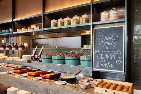 Daily buffet breakfast for a fee