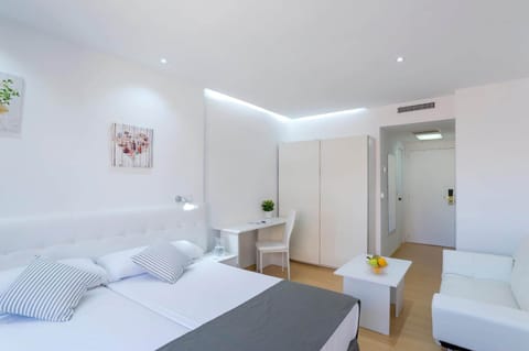 Desk, iron/ironing board, free WiFi, bed sheets