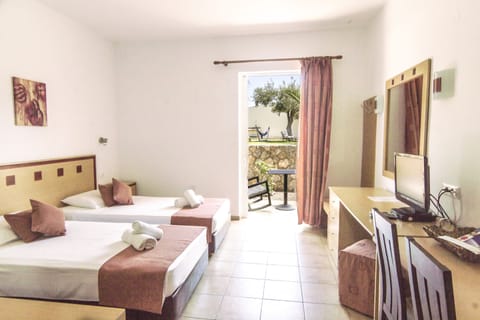 Family Apartment, Multiple Beds | Garden view