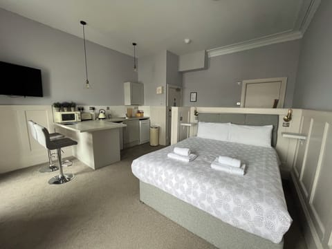 Studio | Desk, iron/ironing board, free WiFi, bed sheets