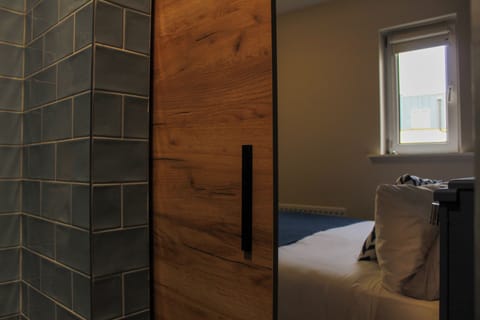 Double Room, 1 Double Bed, Ensuite | In-room safe, iron/ironing board, free WiFi