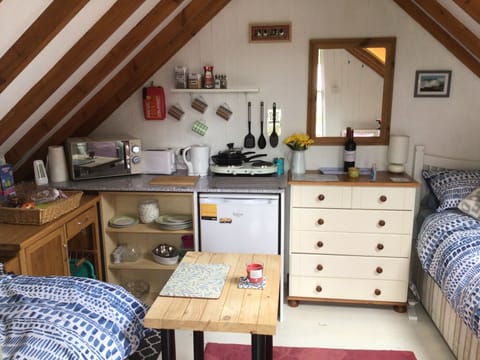 Studio | Iron/ironing board, free WiFi, bed sheets