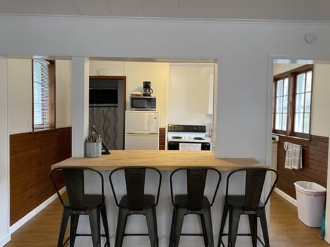 Cabin Osage Cabin #2 | In-room dining