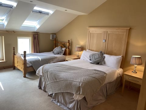 Superior Triple Room | Free WiFi