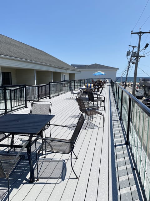 Sundeck