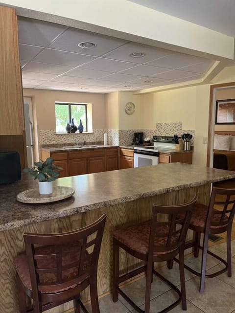 Family Condo, 2 Bedrooms | Soundproofing, iron/ironing board, free WiFi, bed sheets