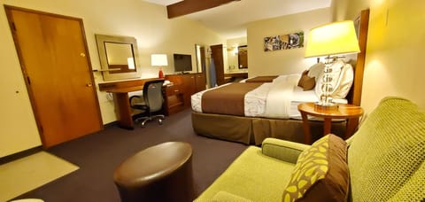 Deluxe Room, 2 Queen Beds, Non Smoking | Premium bedding, in-room safe, individually furnished, desk