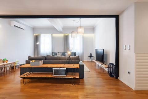 House | 4 bedrooms, iron/ironing board, WiFi