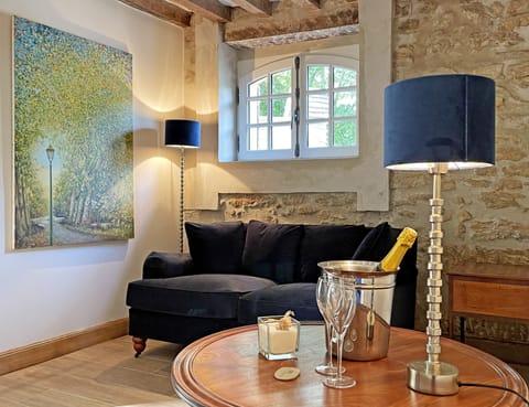 Premier Double Room | Premium bedding, individually decorated, individually furnished, desk