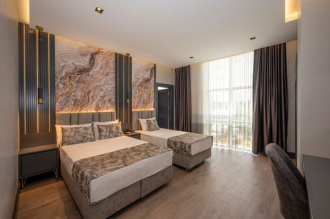 Superior Triple Room | Premium bedding, minibar, laptop workspace, soundproofing