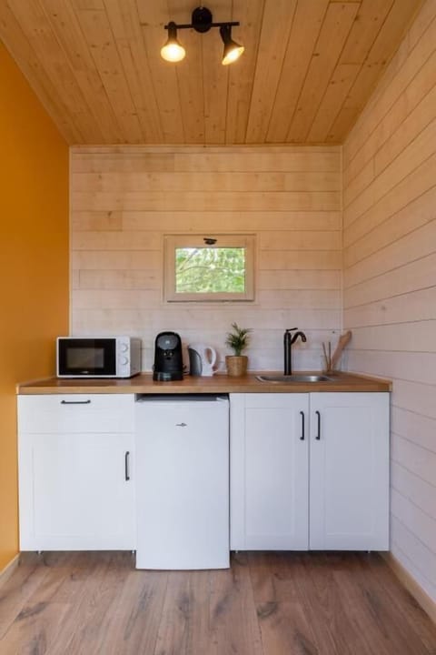 Standard Chalet | Private kitchen | Espresso maker, coffee/tea maker, electric kettle, highchair