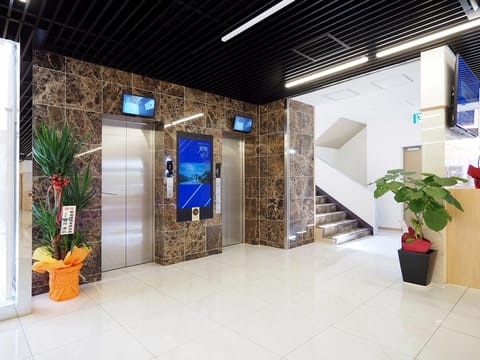 Elevator