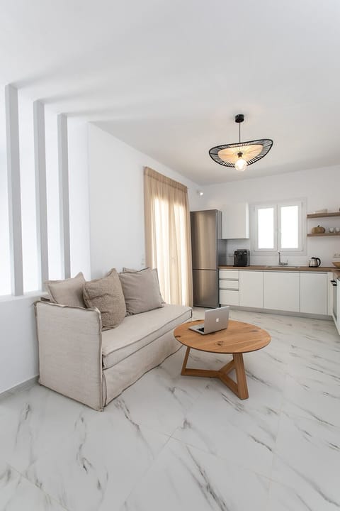 Villa | Living area | 32-inch Smart TV with digital channels, TV