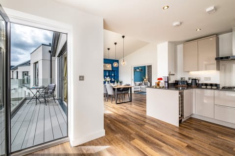 Cottage | 4 bedrooms, individually decorated, individually furnished, free WiFi