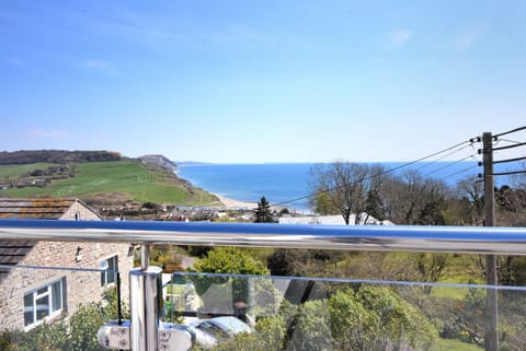 Cottage | Balcony