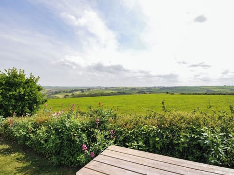 Cottage | Property grounds