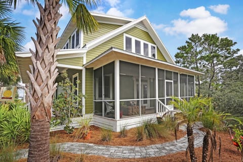 House, Multiple Beds (Slice of Heaven) | Exterior