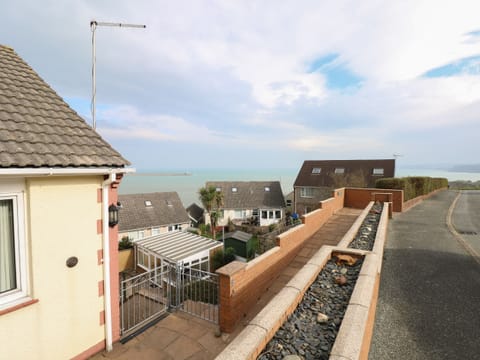 Cottage | Property grounds