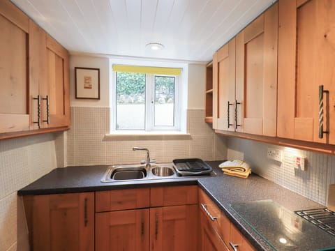 Fridge, electric kettle, toaster, cookware/dishes/utensils