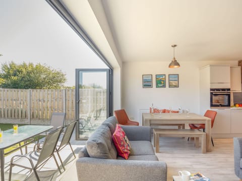 Cottage | Living room