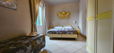 Triple Room | Premium bedding, free minibar, in-room safe, desk