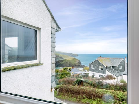 Cottage | Property grounds