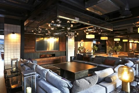 Standard Studio | Living area | TV