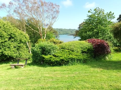 Cottage | Property grounds
