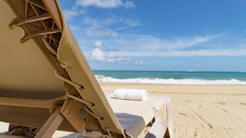 Beach nearby, sun loungers, beach umbrellas, beach towels