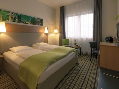 Privilege, Superior Room, 1 Double Bed | Hypo-allergenic bedding, minibar, in-room safe, desk