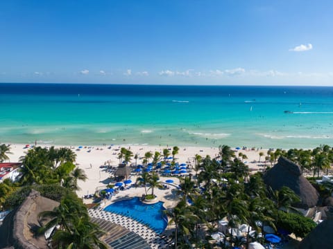 Private beach, white sand, sun loungers, beach umbrellas