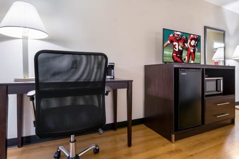 Premium bedding, pillowtop beds, desk, laptop workspace