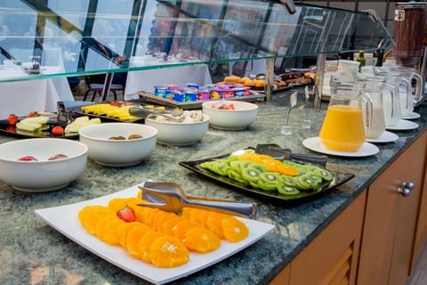 Daily buffet breakfast for a fee
