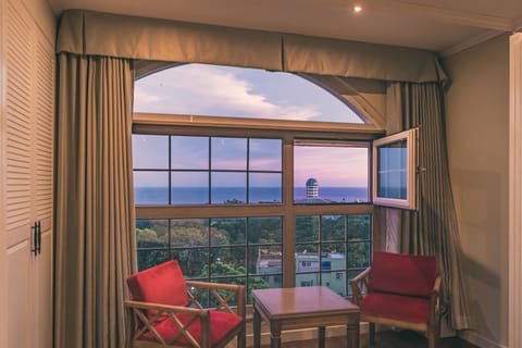 Family Room, Bathtub, Ocean View (Deluxe) | Premium bedding, down comforters, blackout drapes, soundproofing