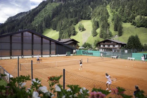 Tennis court