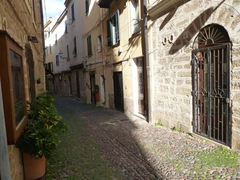 Apartment, Private Bathroom, City View (Loft in the Old Town) | Interior