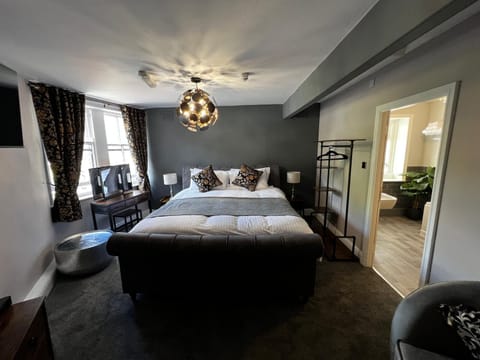 Luxury Suite, Ensuite (Queen)