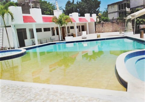 3 outdoor pools, sun loungers