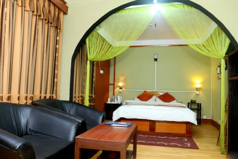In-room safe, soundproofing, free WiFi