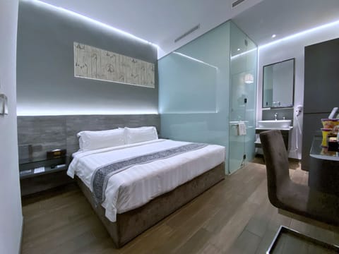 In-room safe, iron/ironing board (on request), WiFi (free), bed sheets