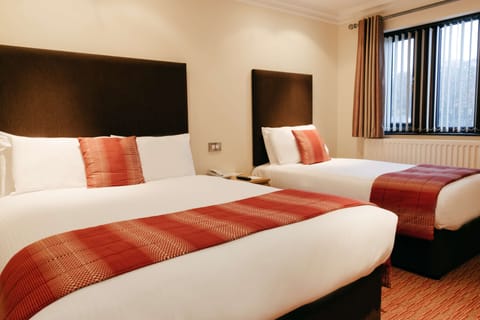 Family Room, Multiple Beds, Non Smoking | Desk, blackout drapes, iron/ironing board, free WiFi