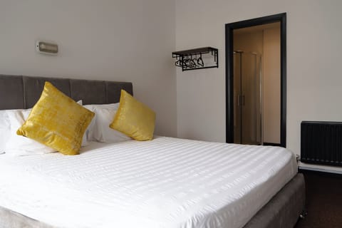 Superior Apartment | Desk, free WiFi, bed sheets