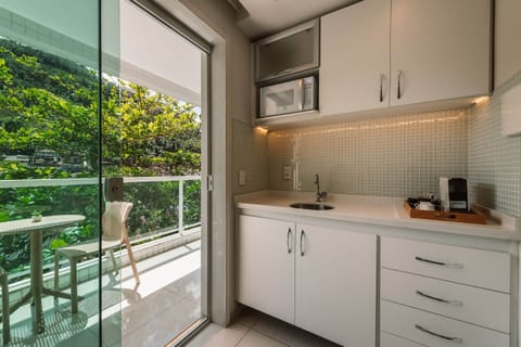 Premium Suite, 1 Bedroom, Lanai | Private kitchenette | Fridge, microwave